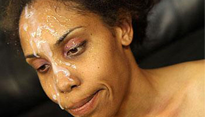 Ghetto Gaggers Kandi Gurl chokes on huge white cocks